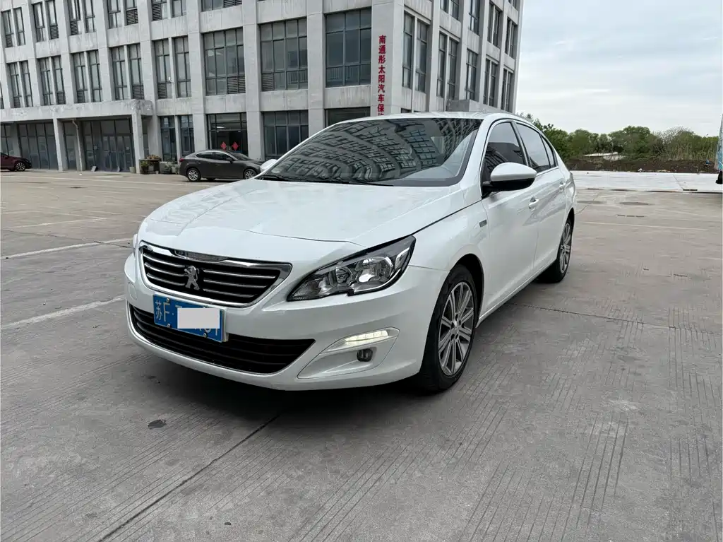 Peugeot 408 2016
