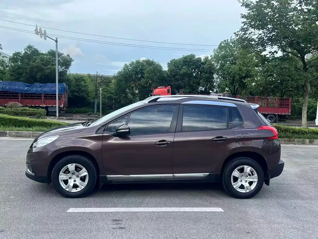 Peugeot 2008 Play Cool Edition 1.6L Auto Emerald Type, фото 4