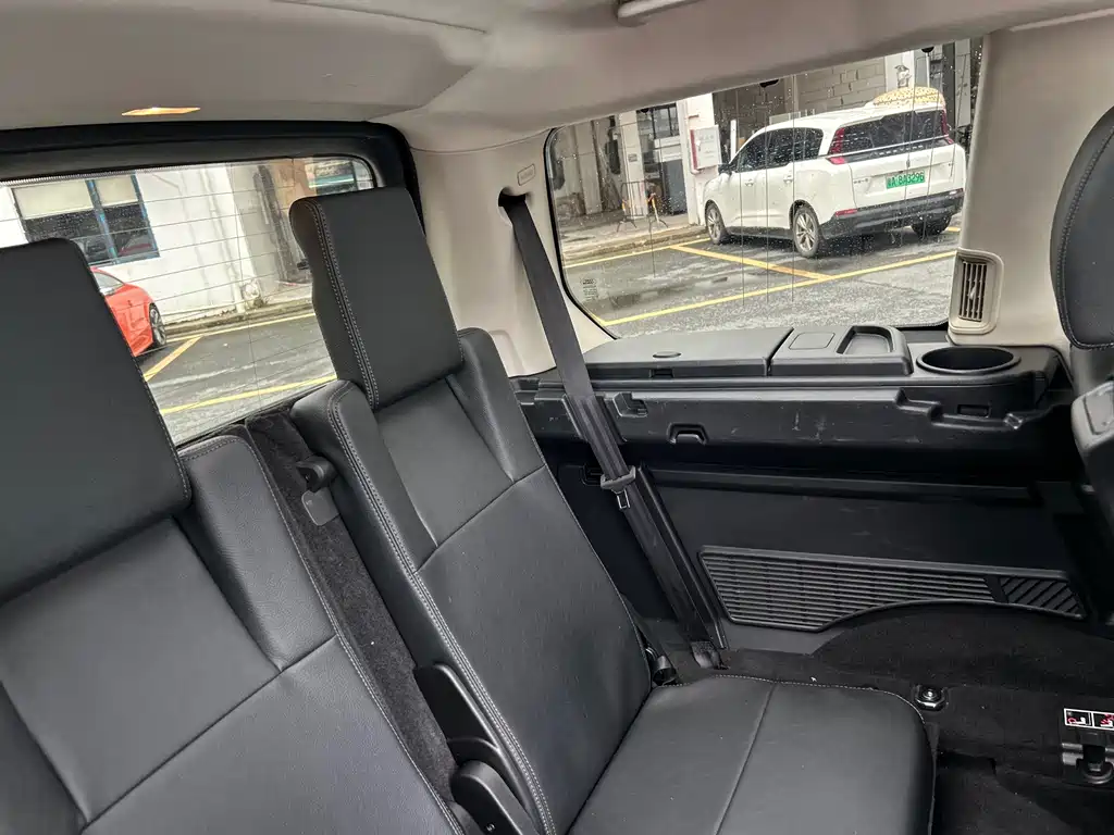 Land Rover Discovery — миниатюра 33