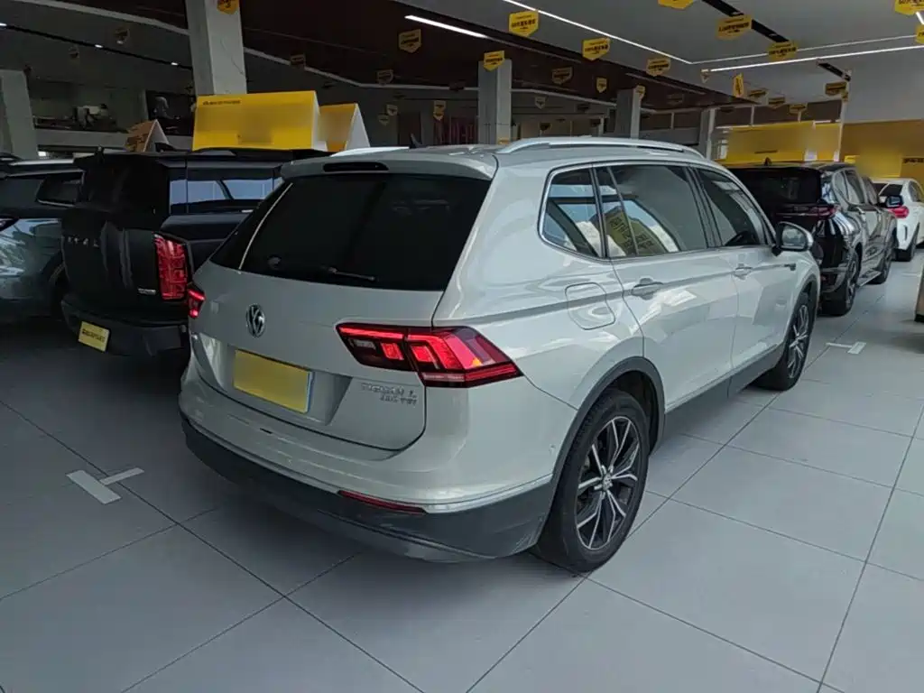 Volkswagen Tiguan L — миниатюра 7