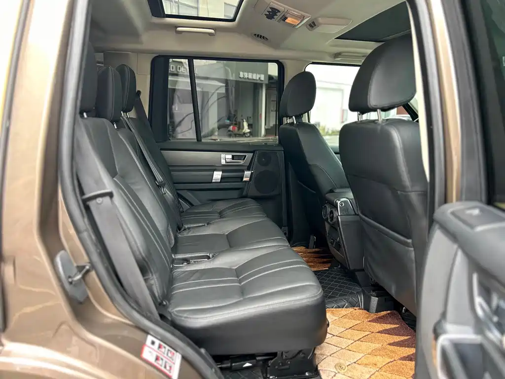 Land Rover Discovery — миниатюра 27