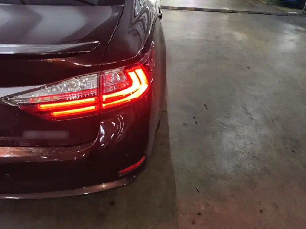 Lexus ES — миниатюра 8