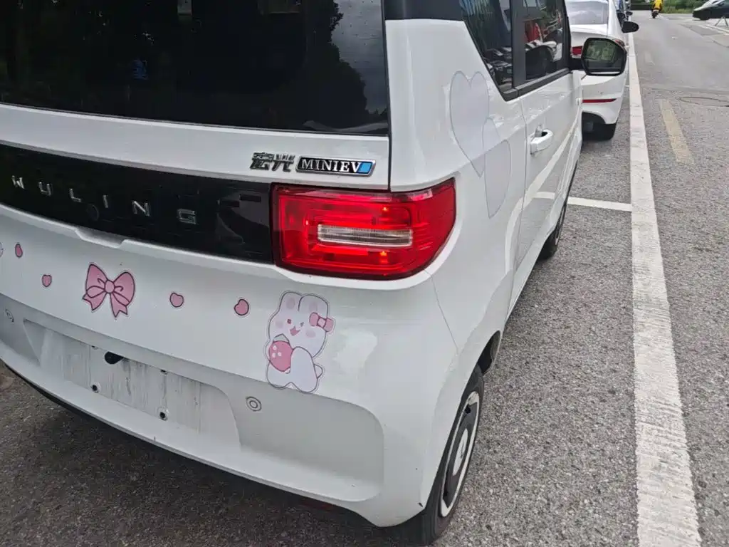 Wuling MINIEV — миниатюра 24