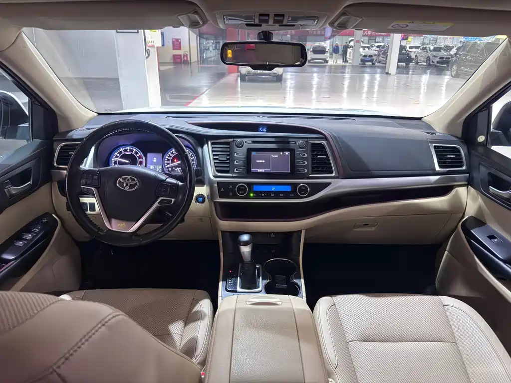 Toyota Highlander — миниатюра 11