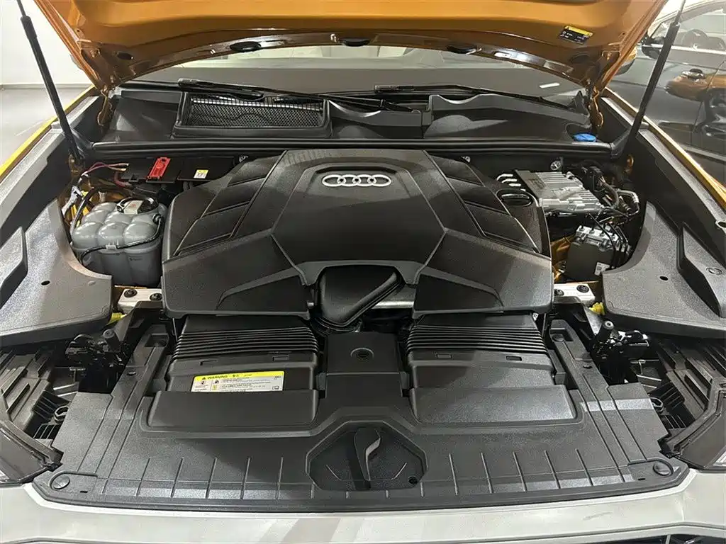 Audi Q8 — миниатюра 8