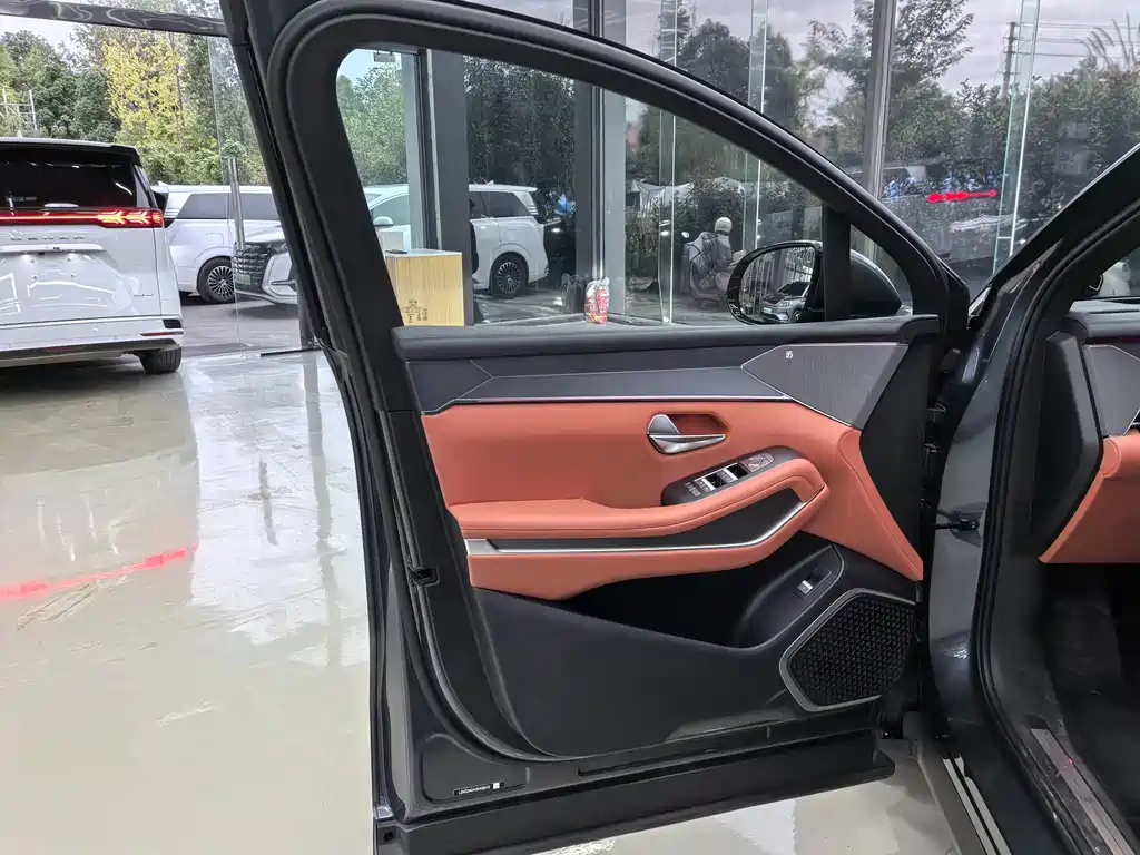 BYD Tang L — миниатюра 12