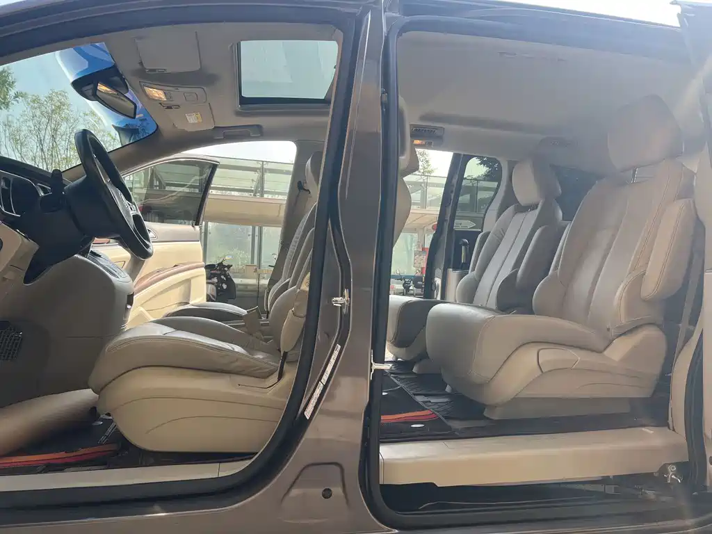 Buick GL8 — миниатюра 14
