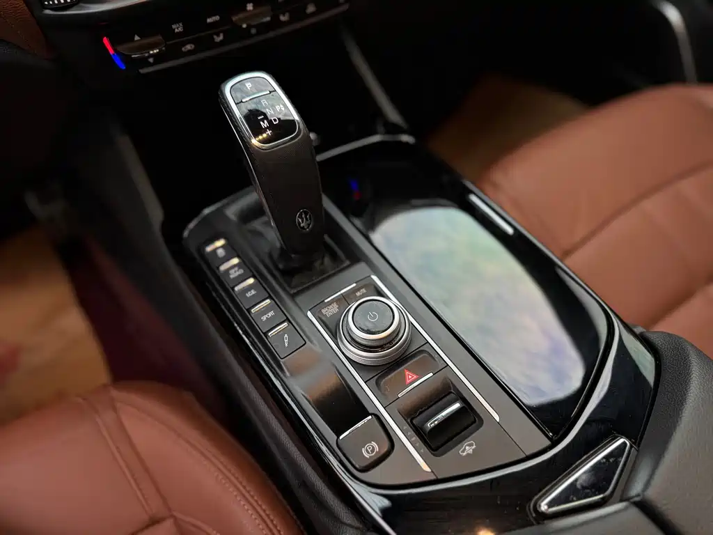Maserati Levante — миниатюра 14