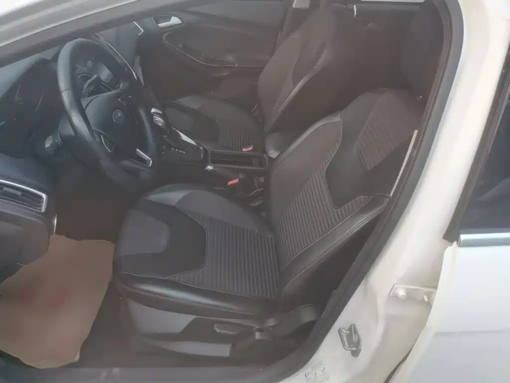 Ford Focus — миниатюра 15