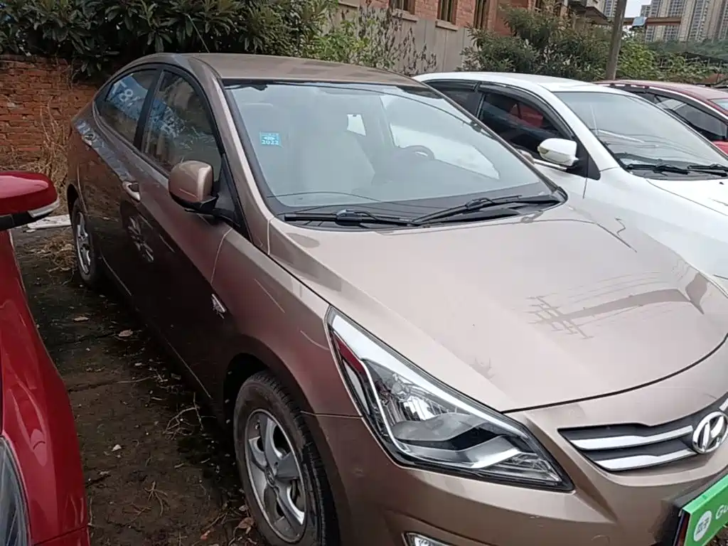 Hyundai Verna — миниатюра 4