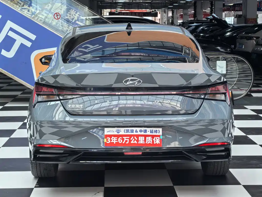 Hyundai Elantra — миниатюра 5