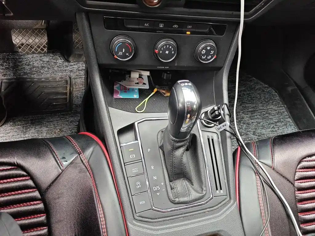 Volkswagen Lavida — миниатюра 10