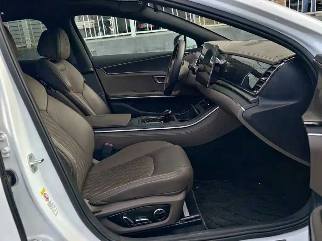 BYD Han — миниатюра 12