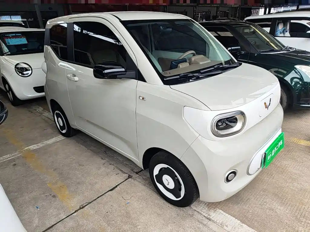 Wuling MINIEV — миниатюра 4