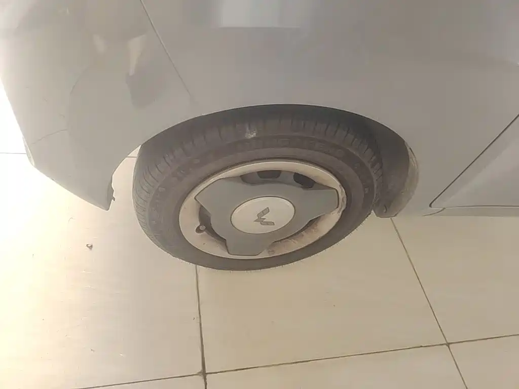 Wuling MINIEV — миниатюра 25