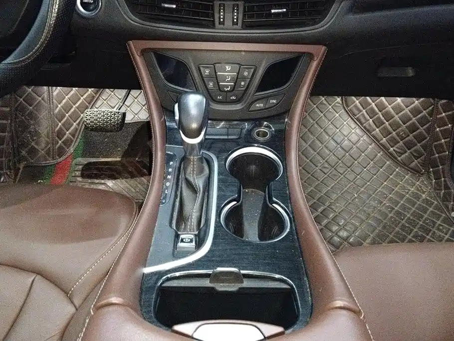 Buick Envision Plus — миниатюра 16