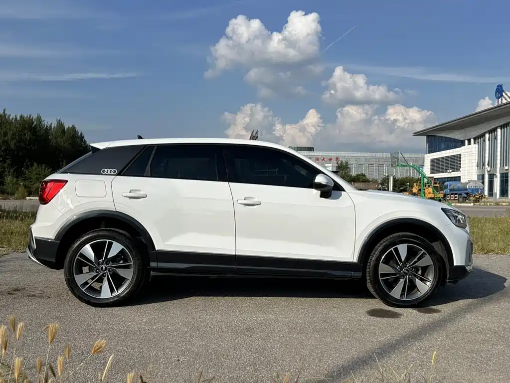 Audi Q2L — миниатюра 7
