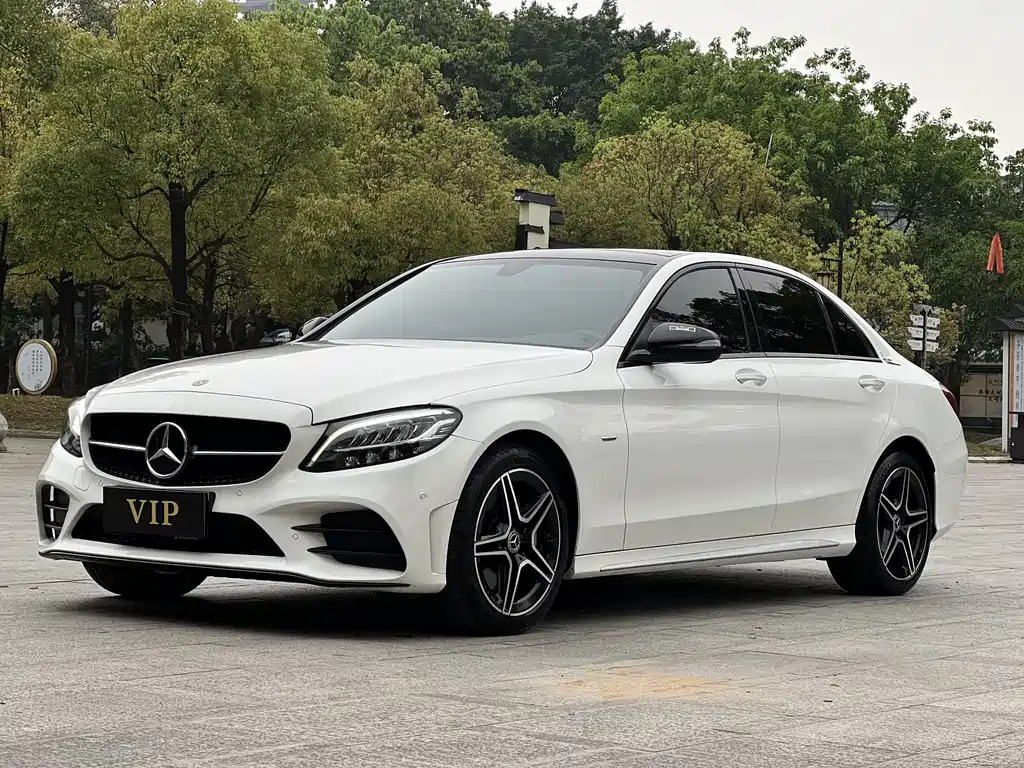 Mercedes-Benz C-Class 2021