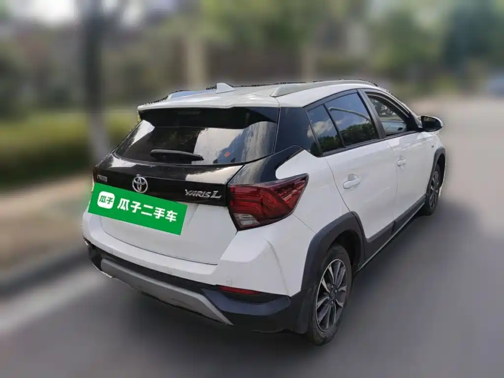Toyota Yaris L — миниатюра 4