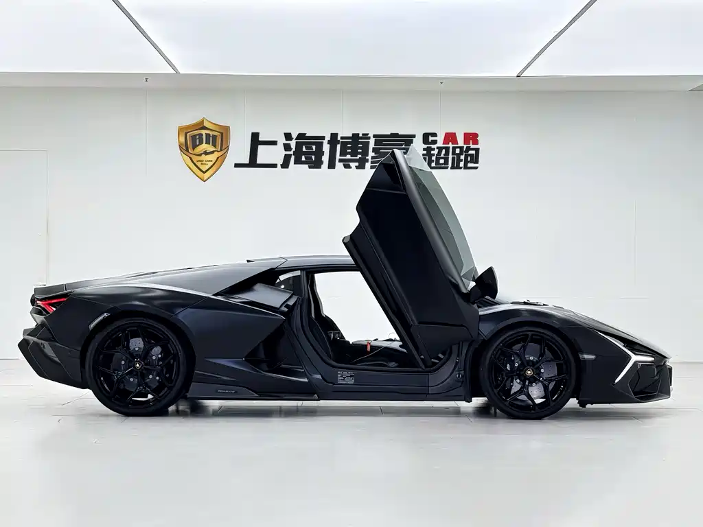Lamborghini Revuelto 2023 6.5L PHEV Standard