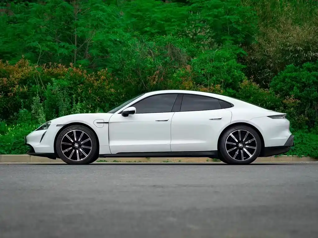 Porsche Taycan 2020 Taycan