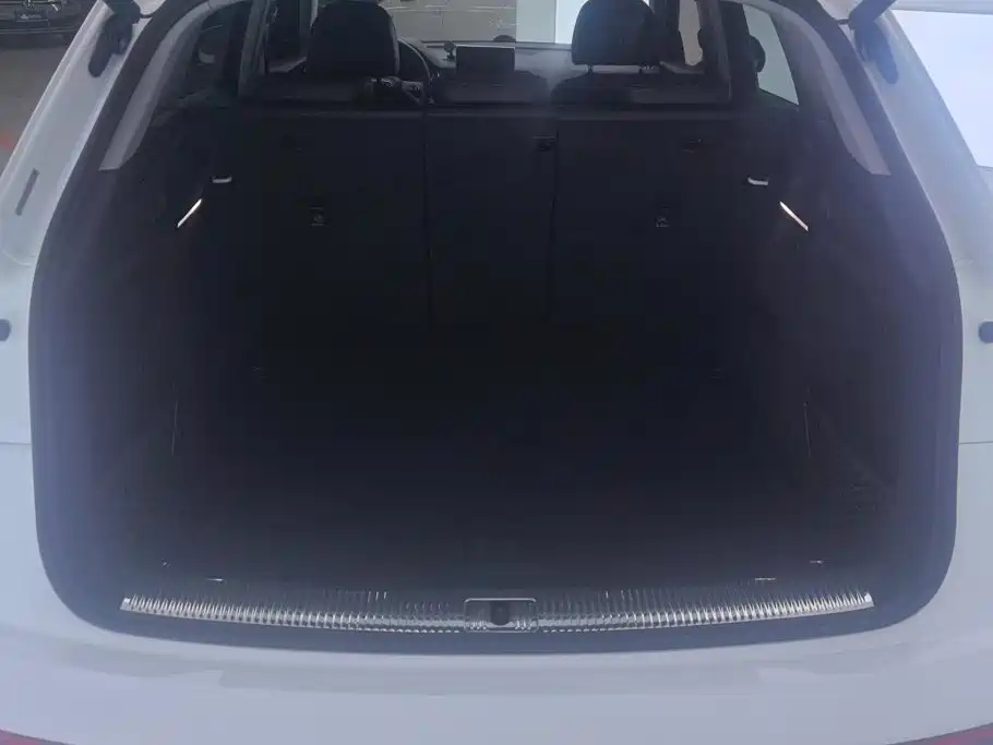 Audi Q5L — миниатюра 4