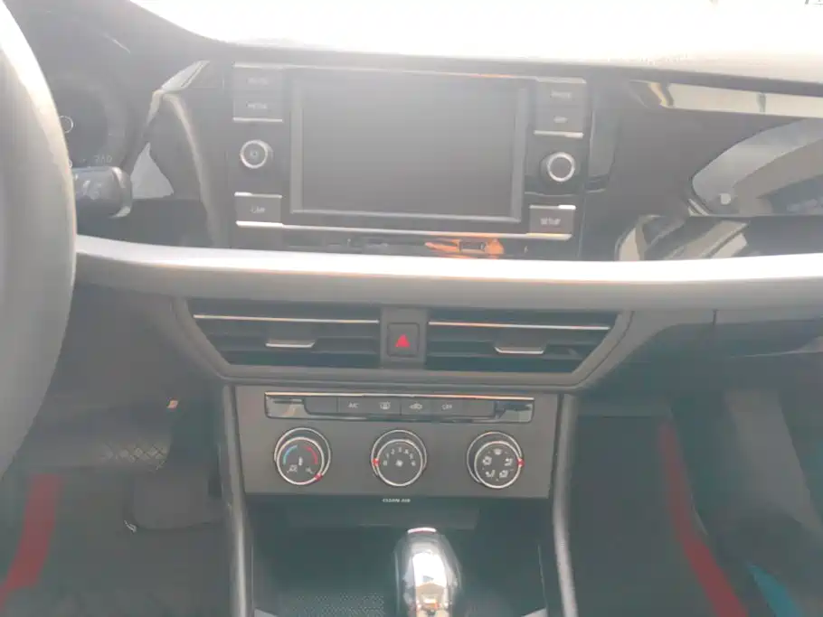 Volkswagen Lavida — миниатюра 13