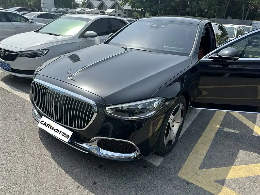 Mercedes-Benz S-Class 2025