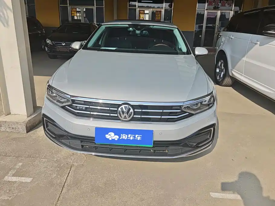 Volkswagen Magotan PHEV — миниатюра 2