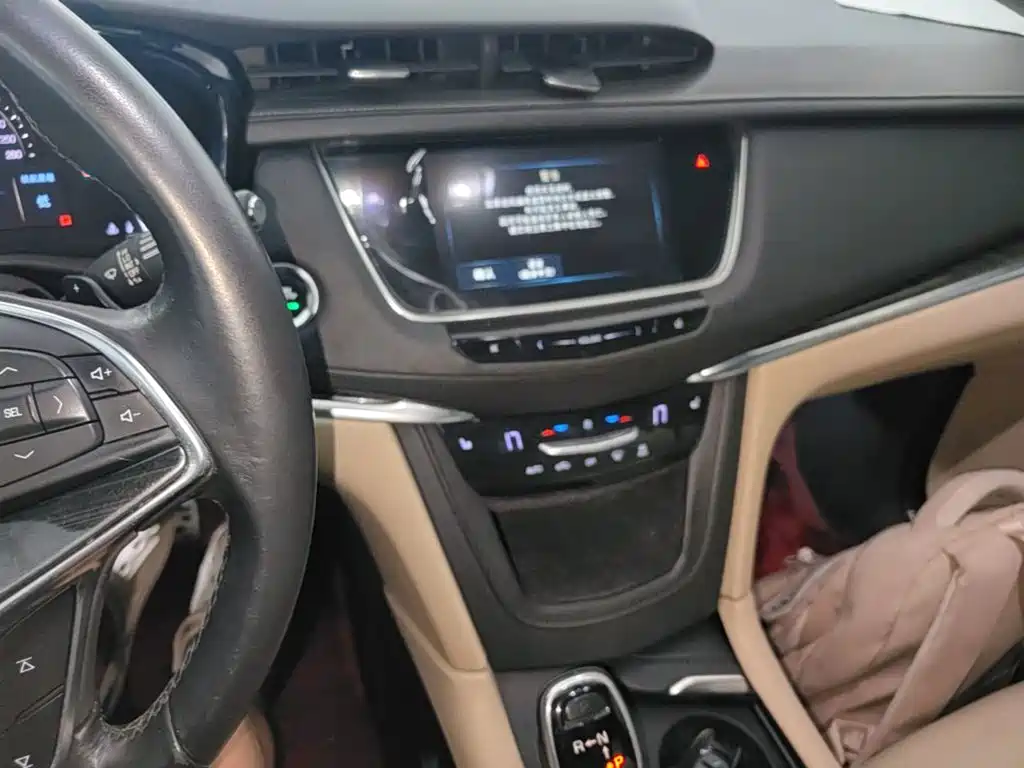 Cadillac XT5 — миниатюра 13