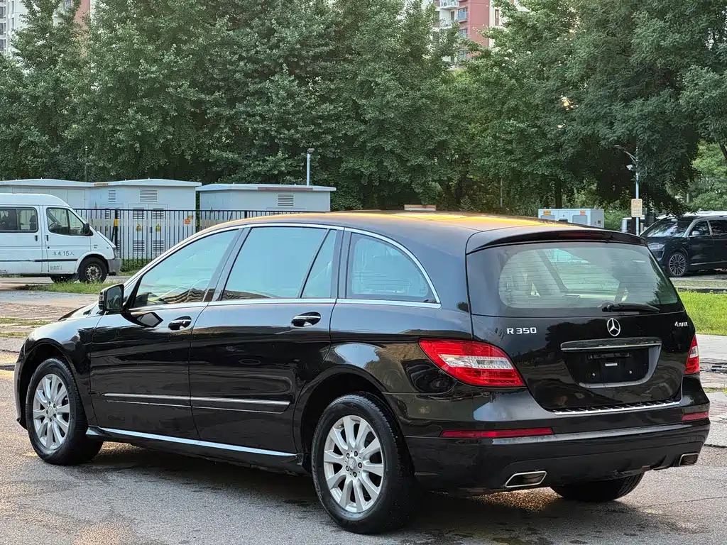 Mercedes-Benz R 2011 R 350 L 4MATIC