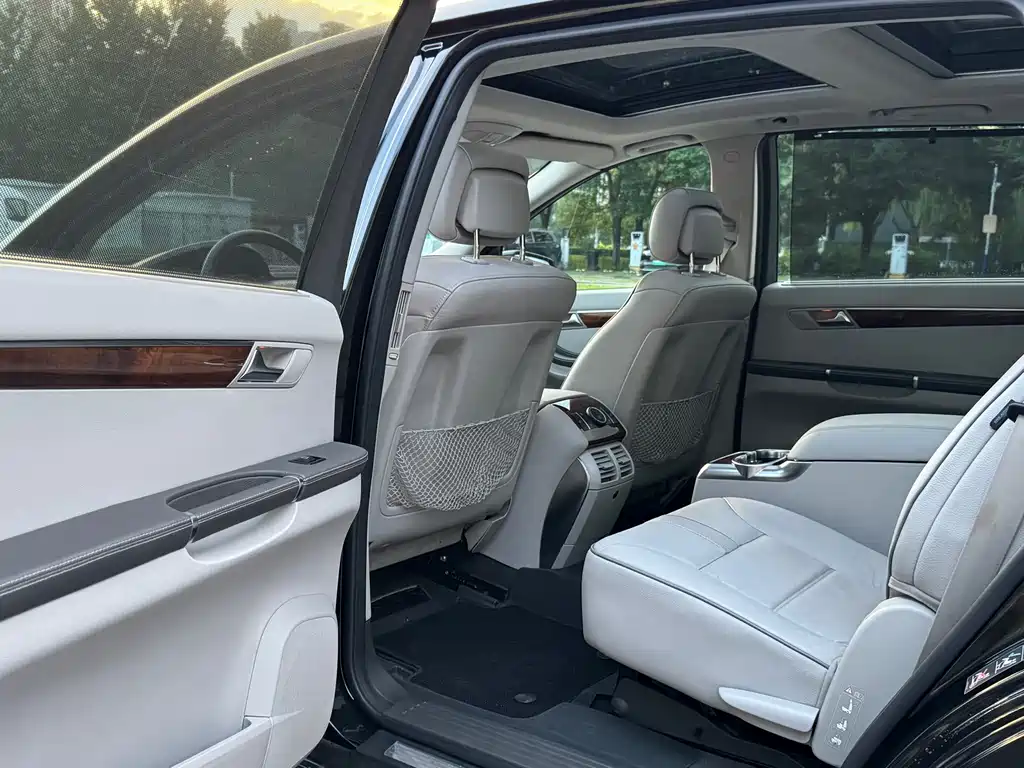 Mercedes-Benz R 2011 R 350 L 4MATIC