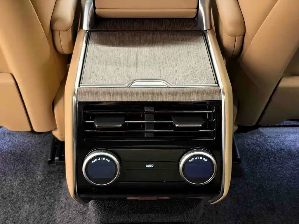 Land Rover Range Rover — миниатюра 14