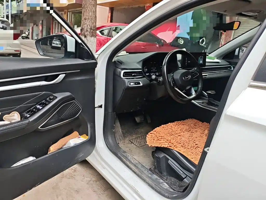 Geely Emgrand — миниатюра 12