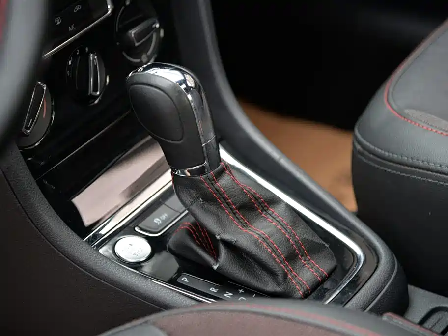 Volkswagen Bora 2015 1.4TSI AT Sportline