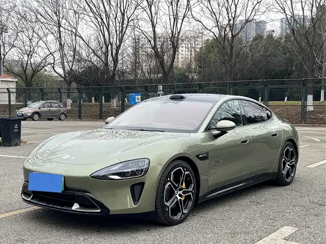 XIAOMI CAR XIAOMI SU7 2025