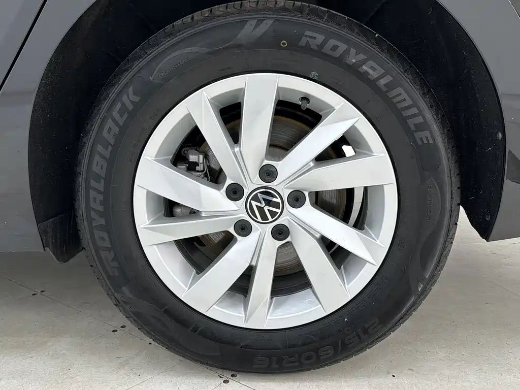 Volkswagen Passat — миниатюра 17