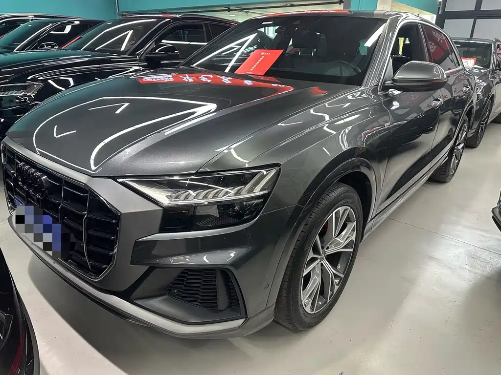 Audi Q8 2020