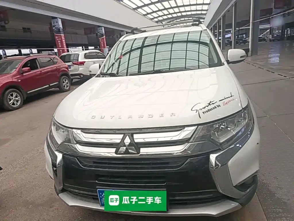 Mitsubishi Outlander — миниатюра 3