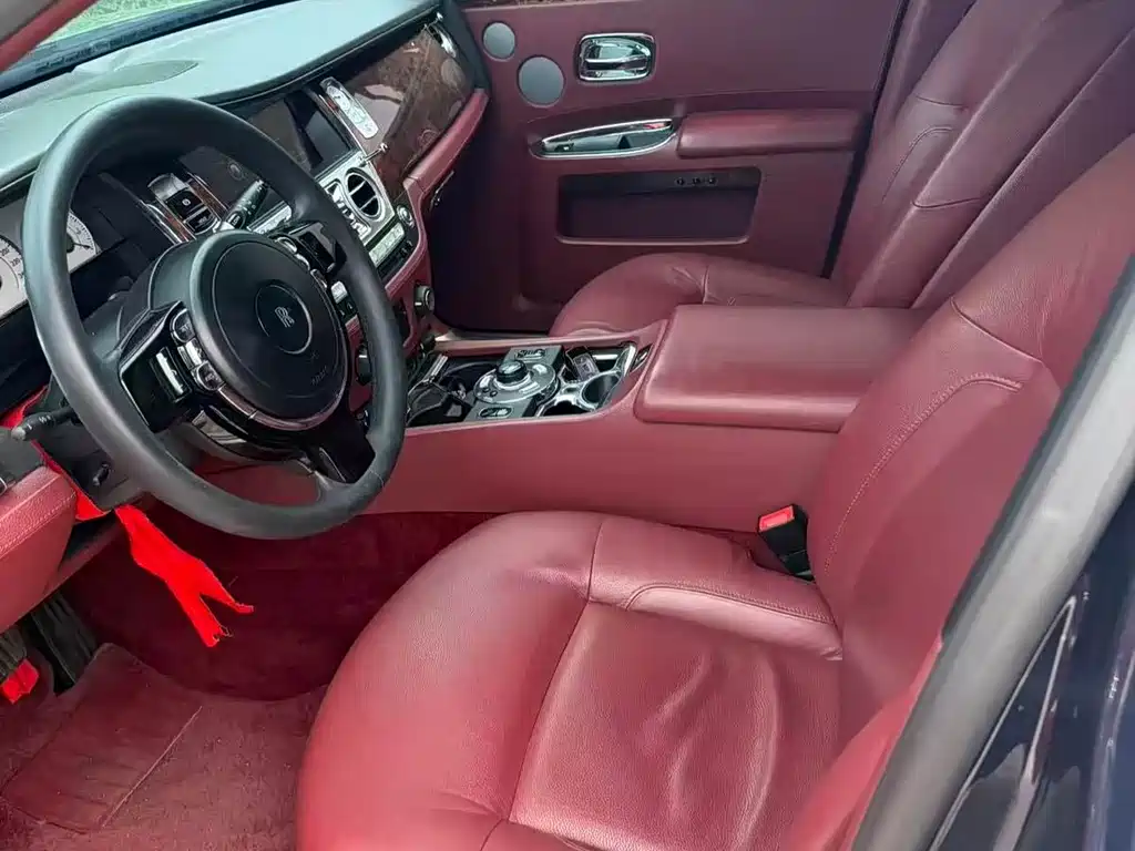 Rolls-Royce Ghost — миниатюра 8