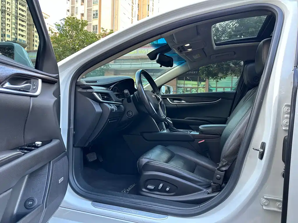 Cadillac XTS — миниатюра 11