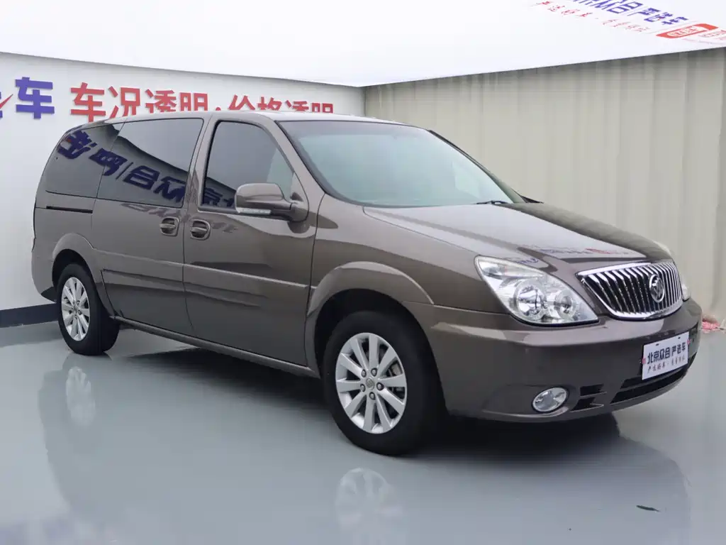 Buick GL8 — миниатюра 2