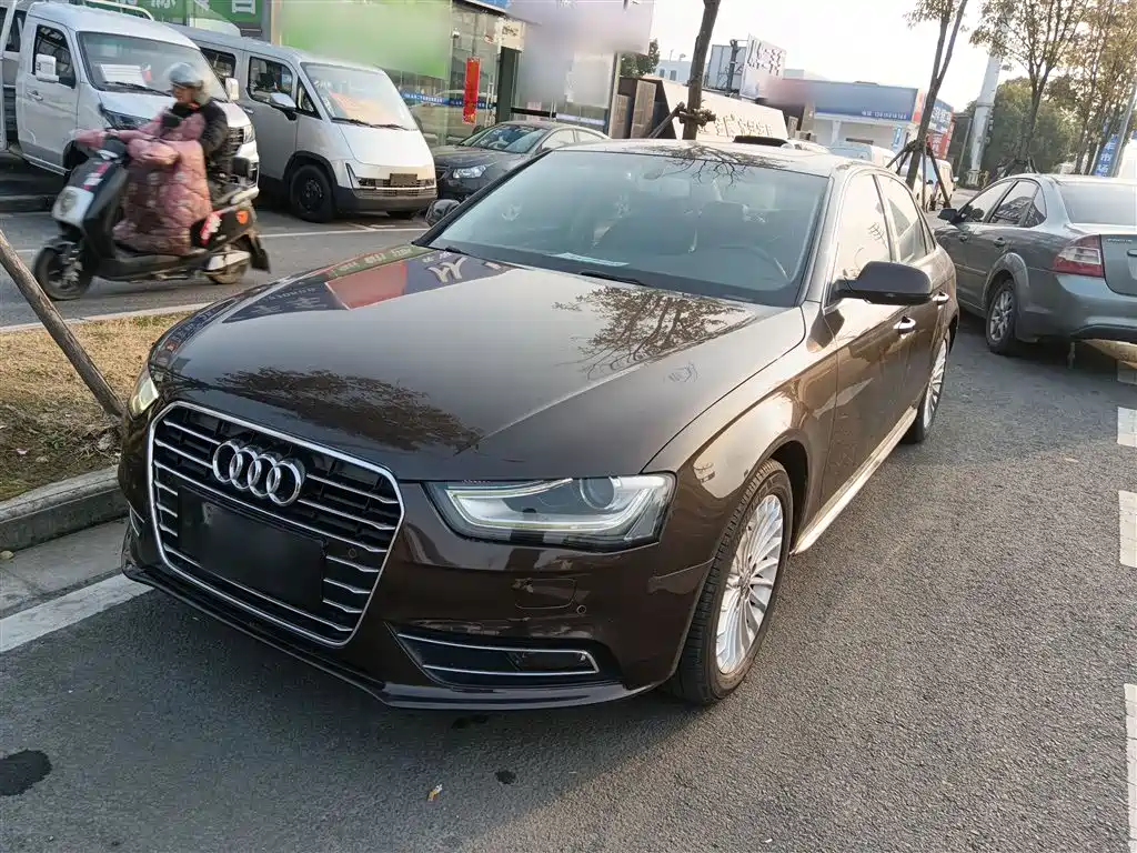 Audi A4L 2016