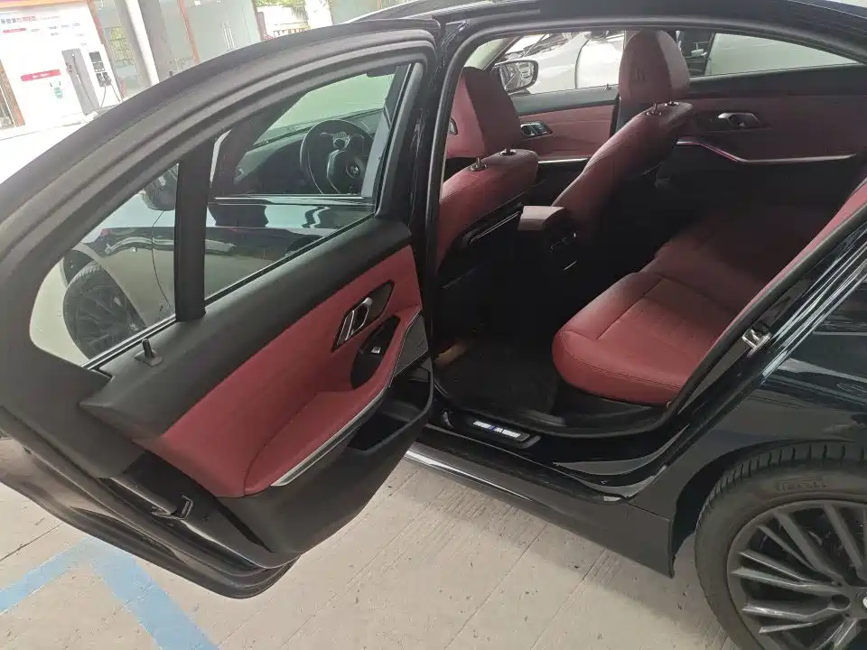 BMW 3 Series — миниатюра 4