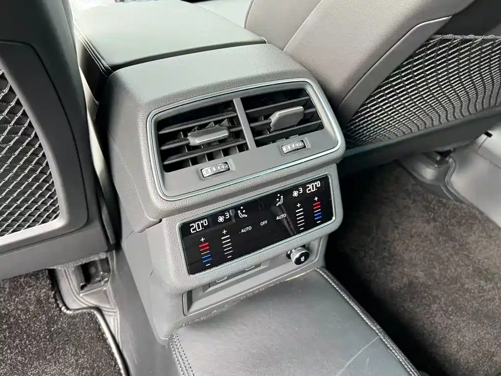 Audi A6L — миниатюра 11