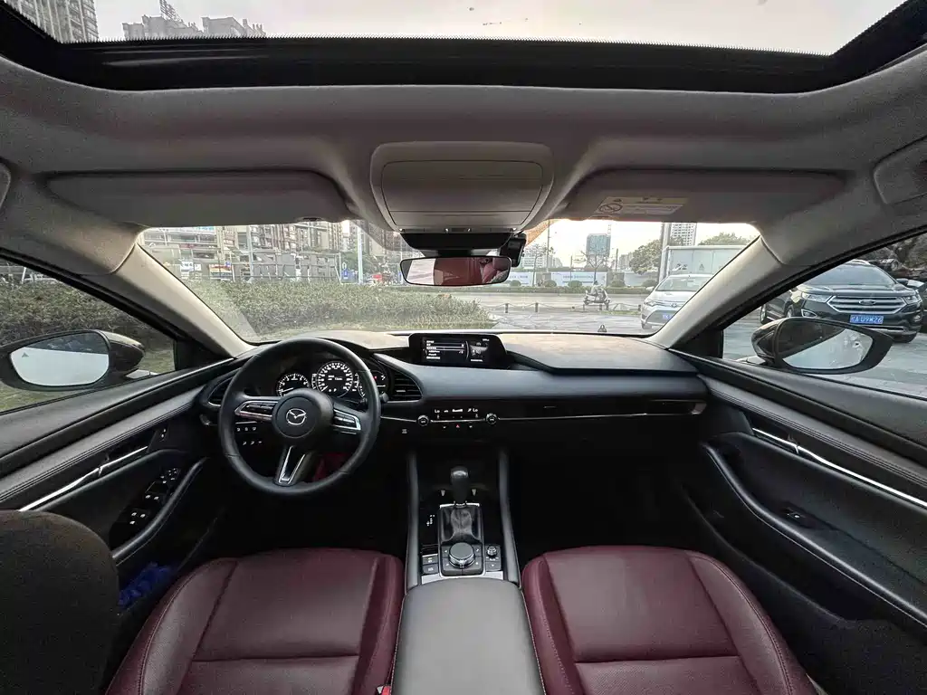 Mazda 3 Axela — миниатюра 8