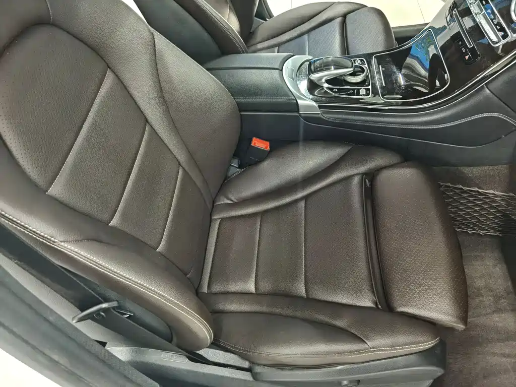 Mercedes-Benz GLC 2017 GLC 260 4MATIC Luxury