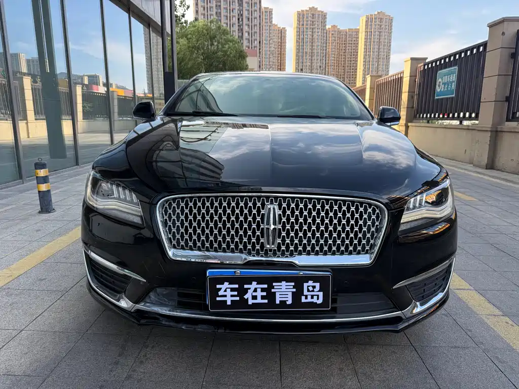 Lincoln MKZ — миниатюра 2