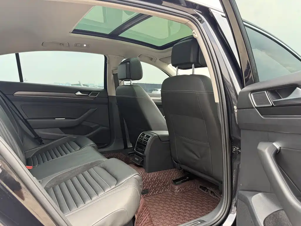 Volkswagen Magotan 2020 330TSI DSG Lead
