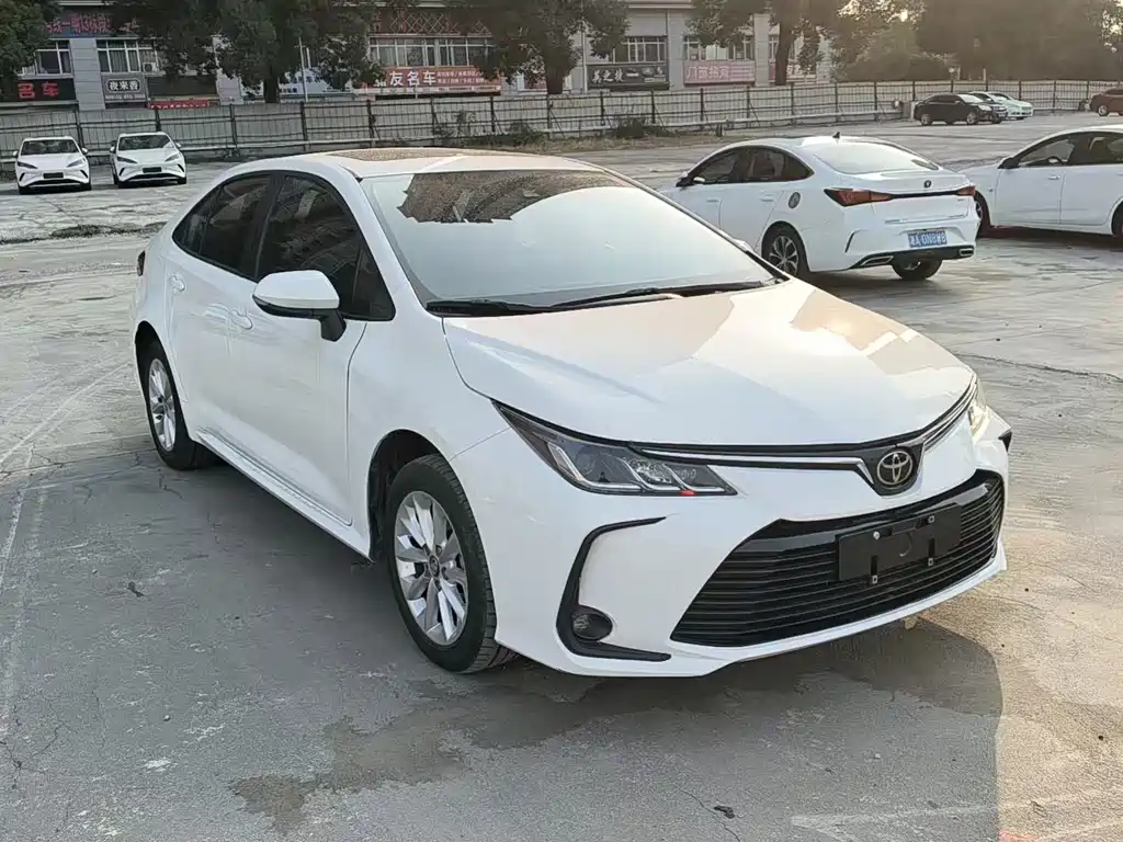 TOYOTA COROLLA